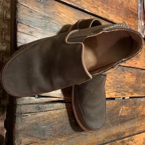 OluKai Moloā Slipper, men’s size 8M.